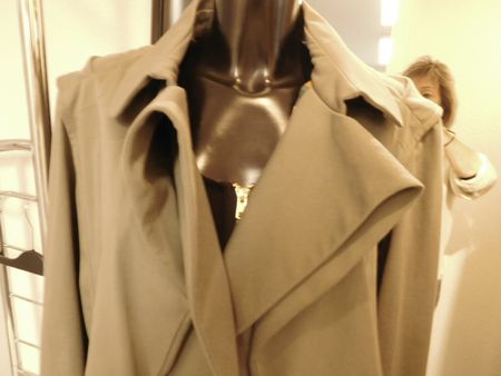 Wunderschöne Marken Jacke Blazer ALYCI Gr. M olivgrün