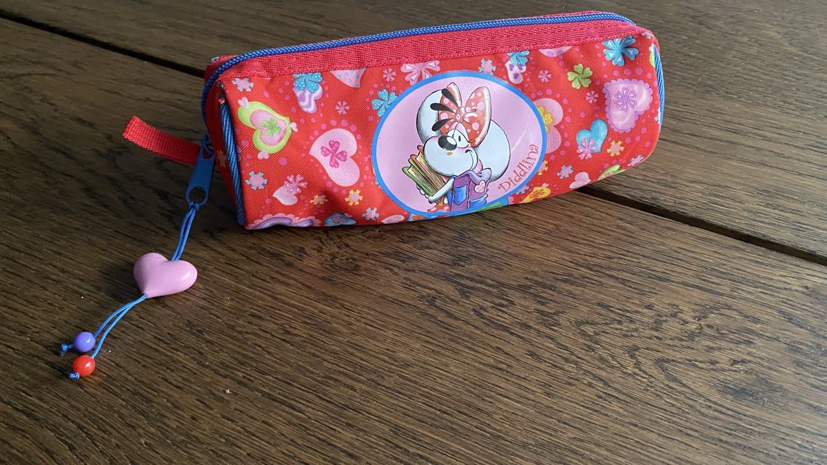 Altro in Scrittura & Disegno: Etui Diddl Maus rot Stifte Diddlina Farbstiftetui Schule  – Usato da Hochwald venduto da _biene_