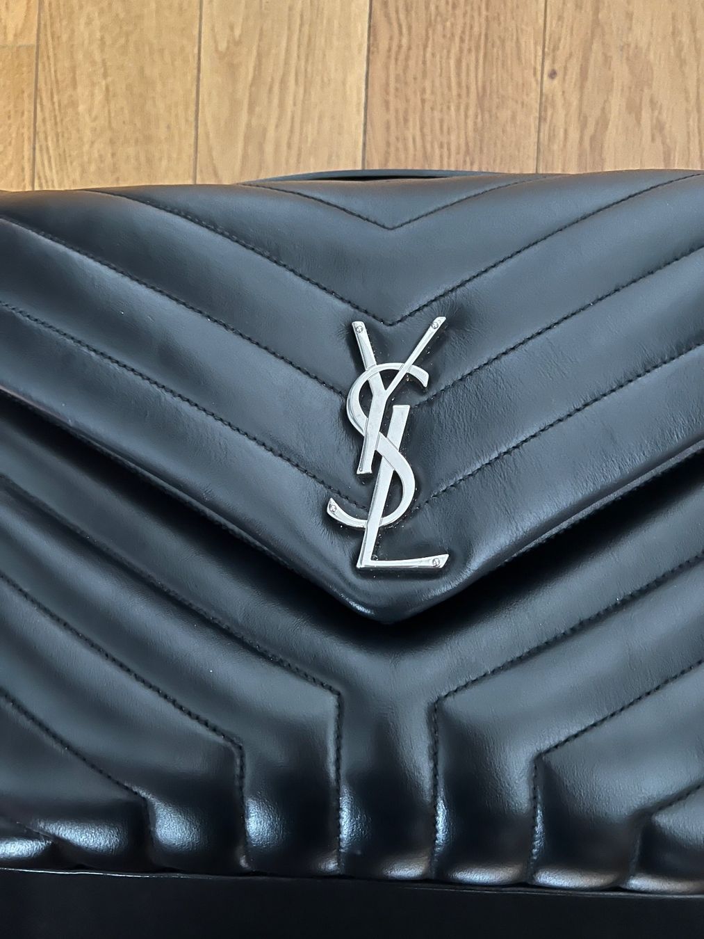 Saint Laurent Borse da donna: Wunderschöne Yves Saint Laurent Loulou Tasche – Nuovo (secondo la descrizione) da Ostermundigen venduto da emi_pbs6 1