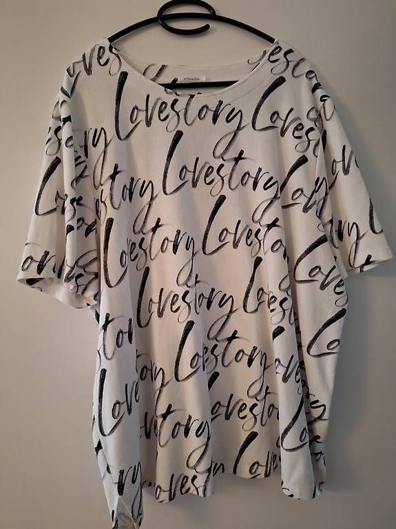 T-shirt: Shirt – Usato da birsfelden venduto da ceyve