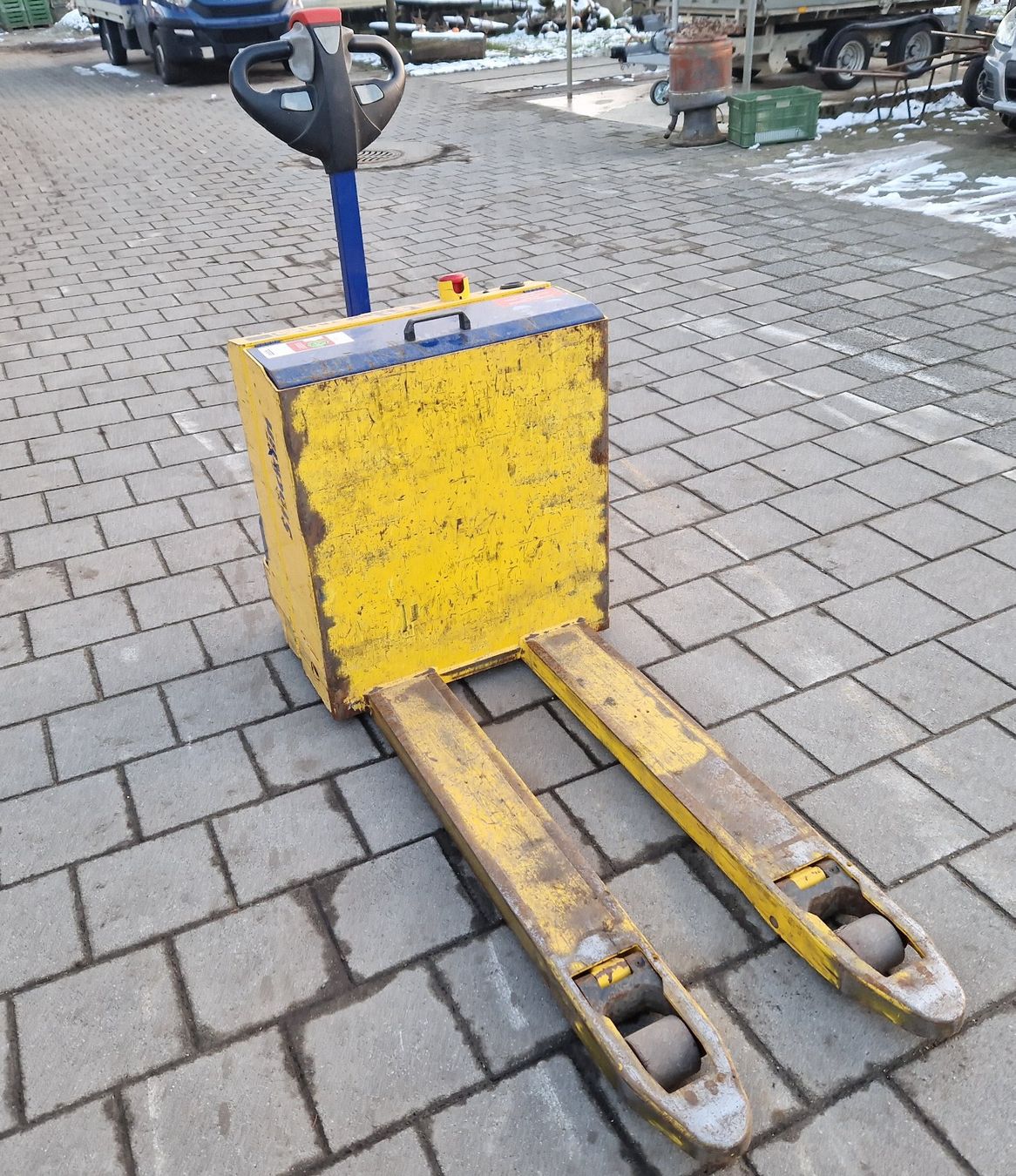 Stöcklin Carrelli elevatori e a forche: Stapler, Hubwagen Stöcklin – Usato da Gampelen venduto da Schmidi887 2
