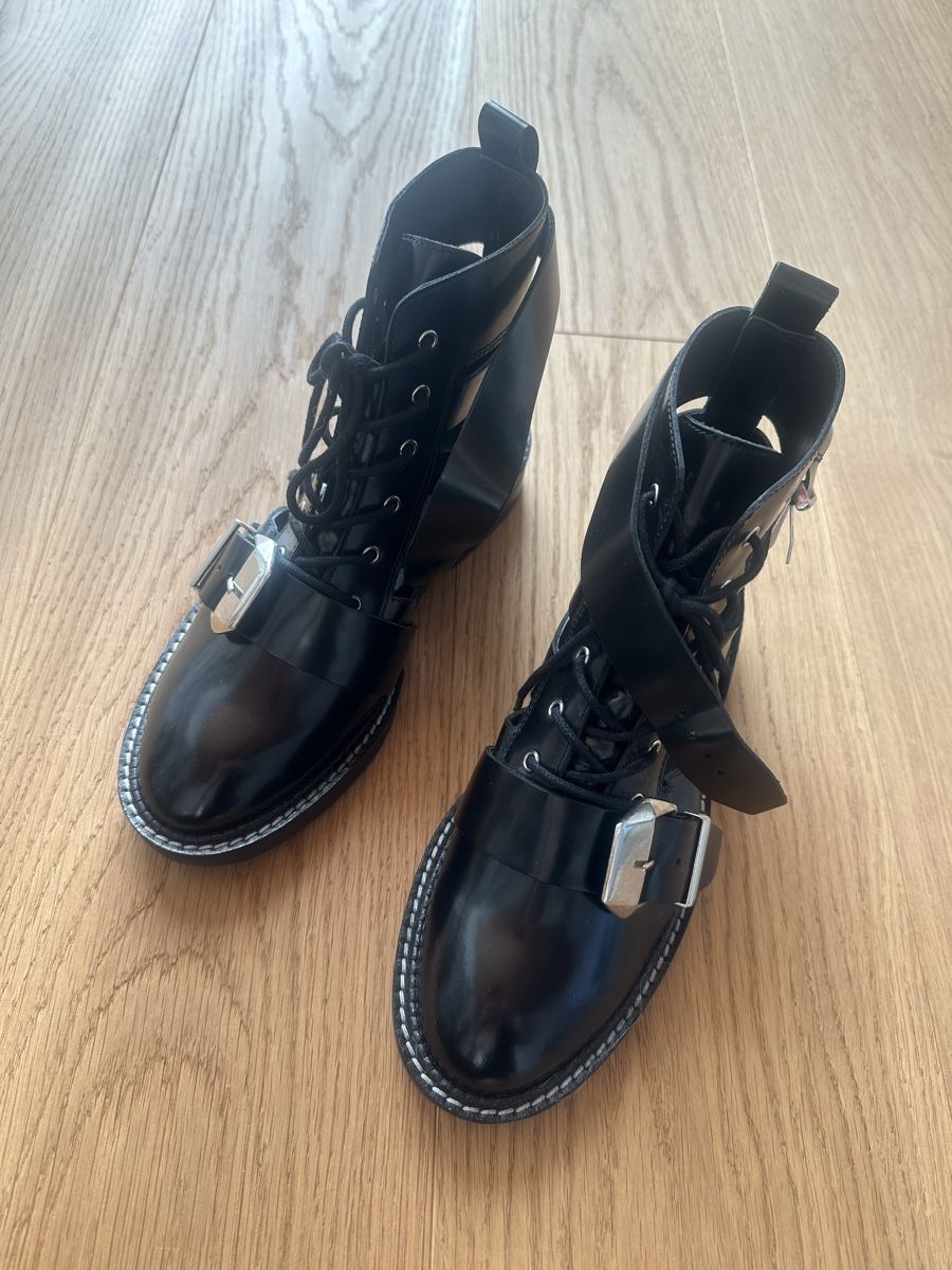 Asos Damenschuhe: Asos Stiefel – Neu (gemäss Beschreibung) aus Dänikon ZH von AnniBee 1