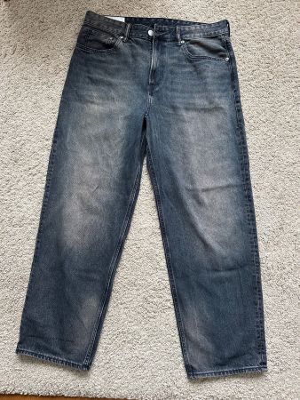 Loose / Baggy Fit Jeans von H&M, Grösse 36/32 - Neuwertig!