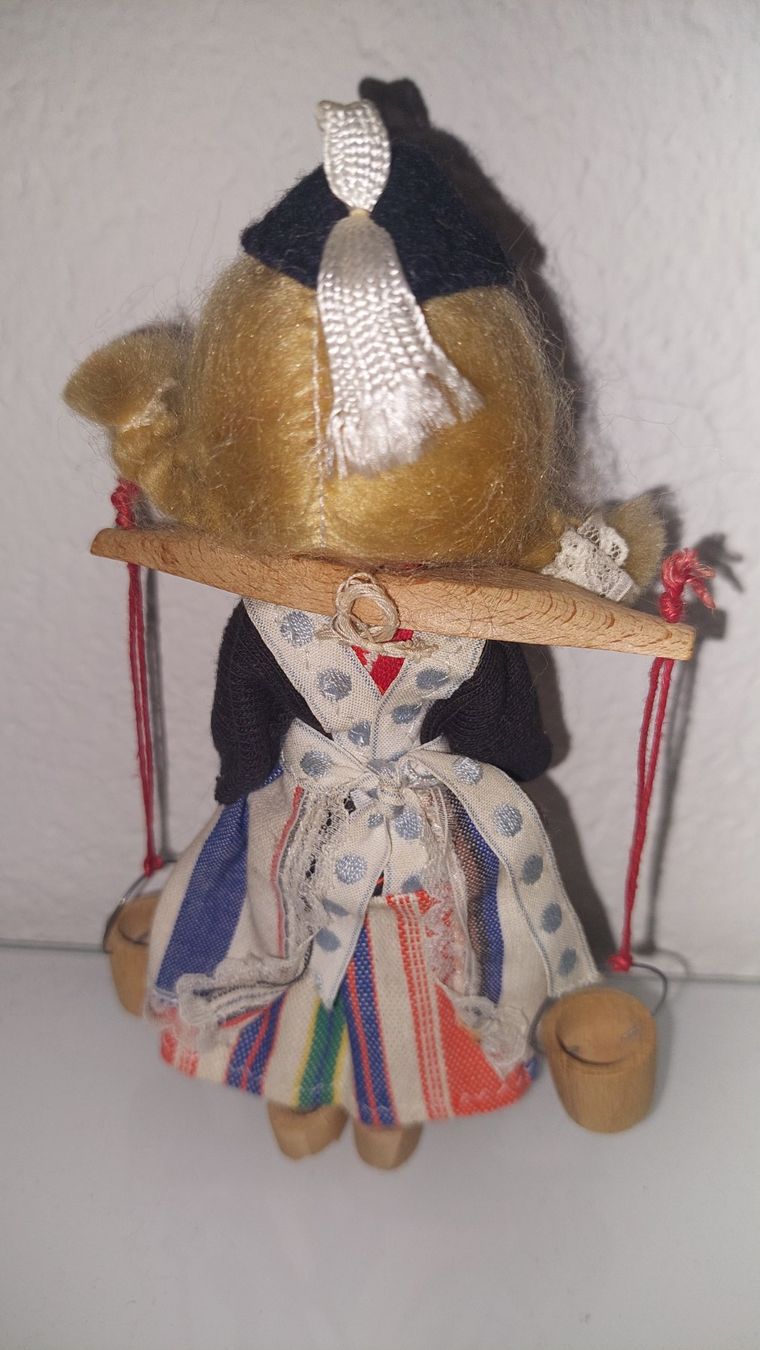 Puppen: Puppe Tracht Holland? – Gebraucht aus Erlinsbach von pfunky 1