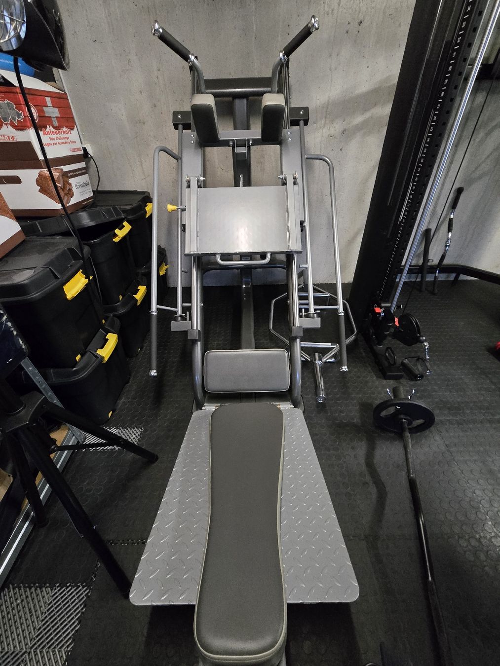 Hometrainer: Hack Squat Machine Used Condition 195cm Length – Gebraucht aus Gümligen von mishras 1
