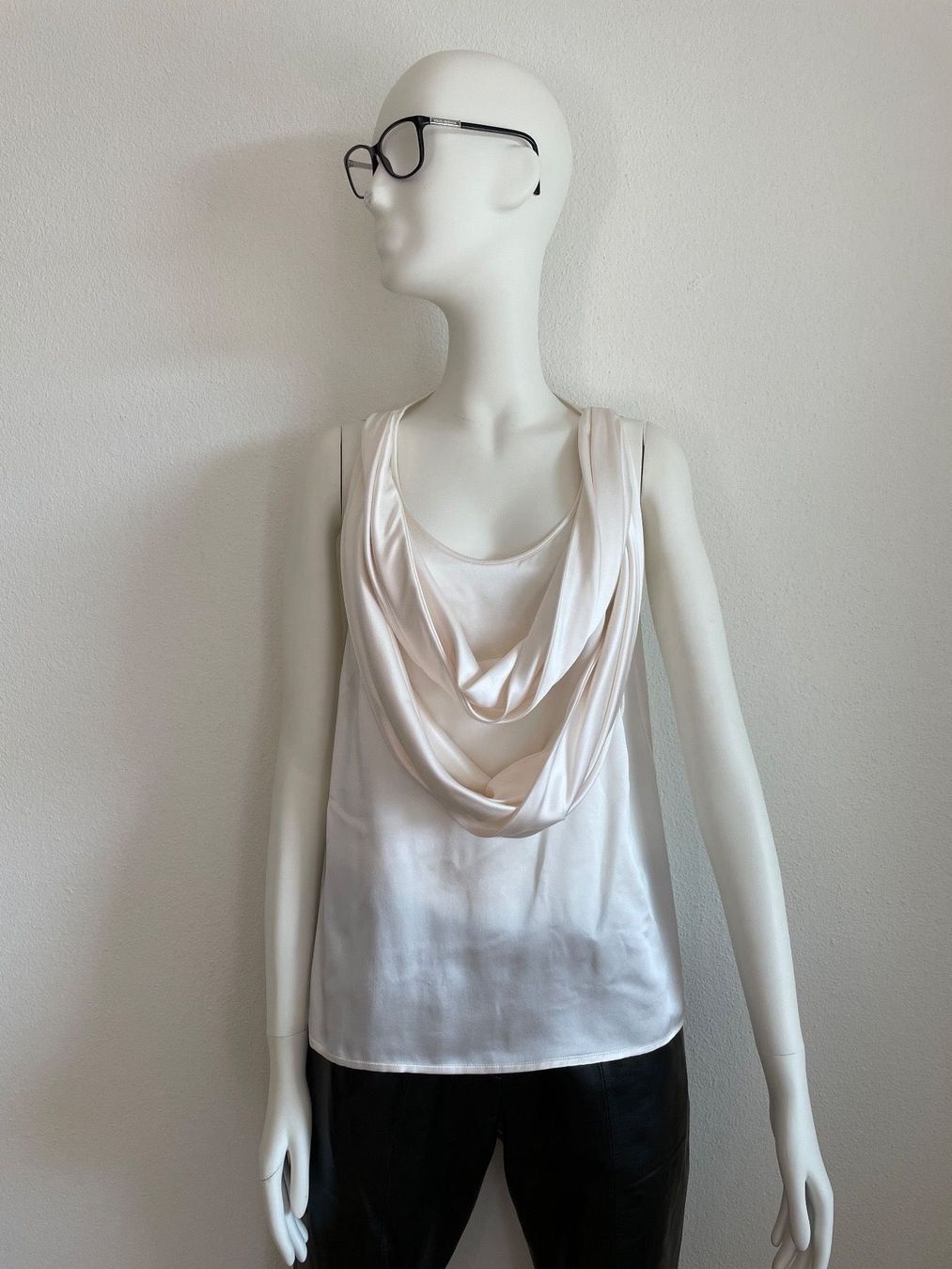 Givenchy Tops: Givenchy Top – Neu (gemäss Beschreibung) aus Winterthur von 19.19
