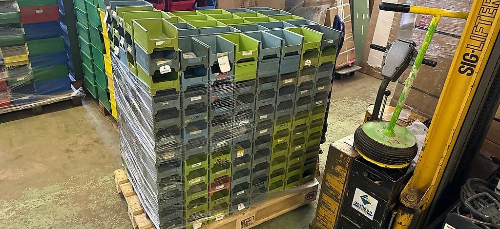 Tutti gli attrezzi: 357 Stk Sichtlagerboxen Sortierboxen Schraubenboxen – Usato da Necker venduto da liq24 1