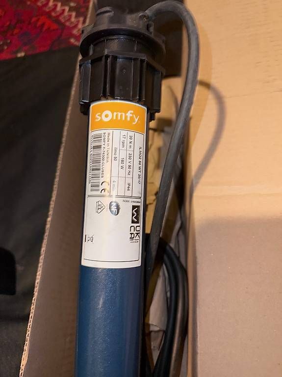 Tende da sole: Somfy Ilmo 2 50WT 20/17 – Usato da Lausanne venduto da mar_6c96