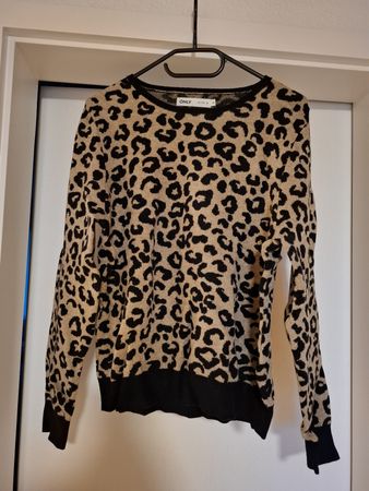 ONLY Pullover mit Leo-Muster, Grösse XL