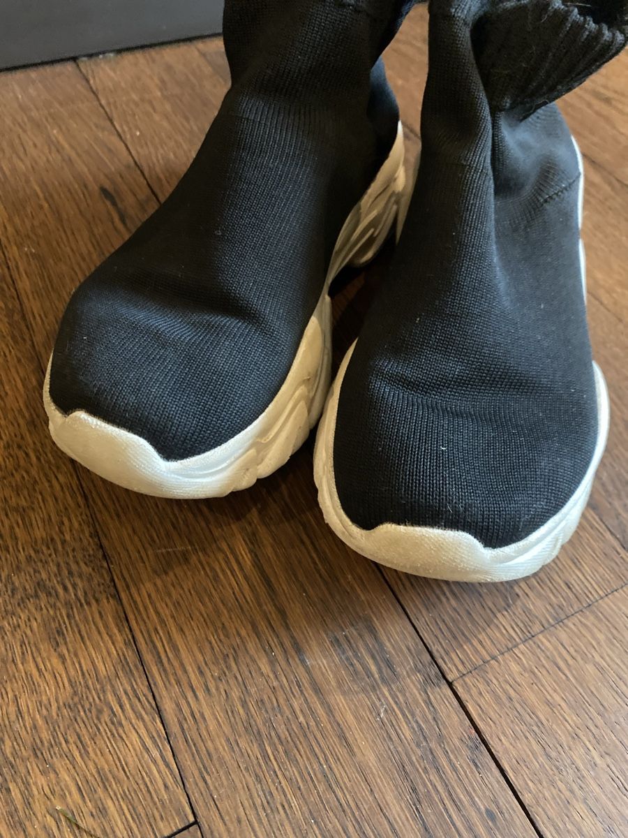 Scarpe per ragazze: Schwarze Mädchen Stoff Turnschuhe, Gr. 36 – Usato da Unterengstringen venduto da Homeseller 2