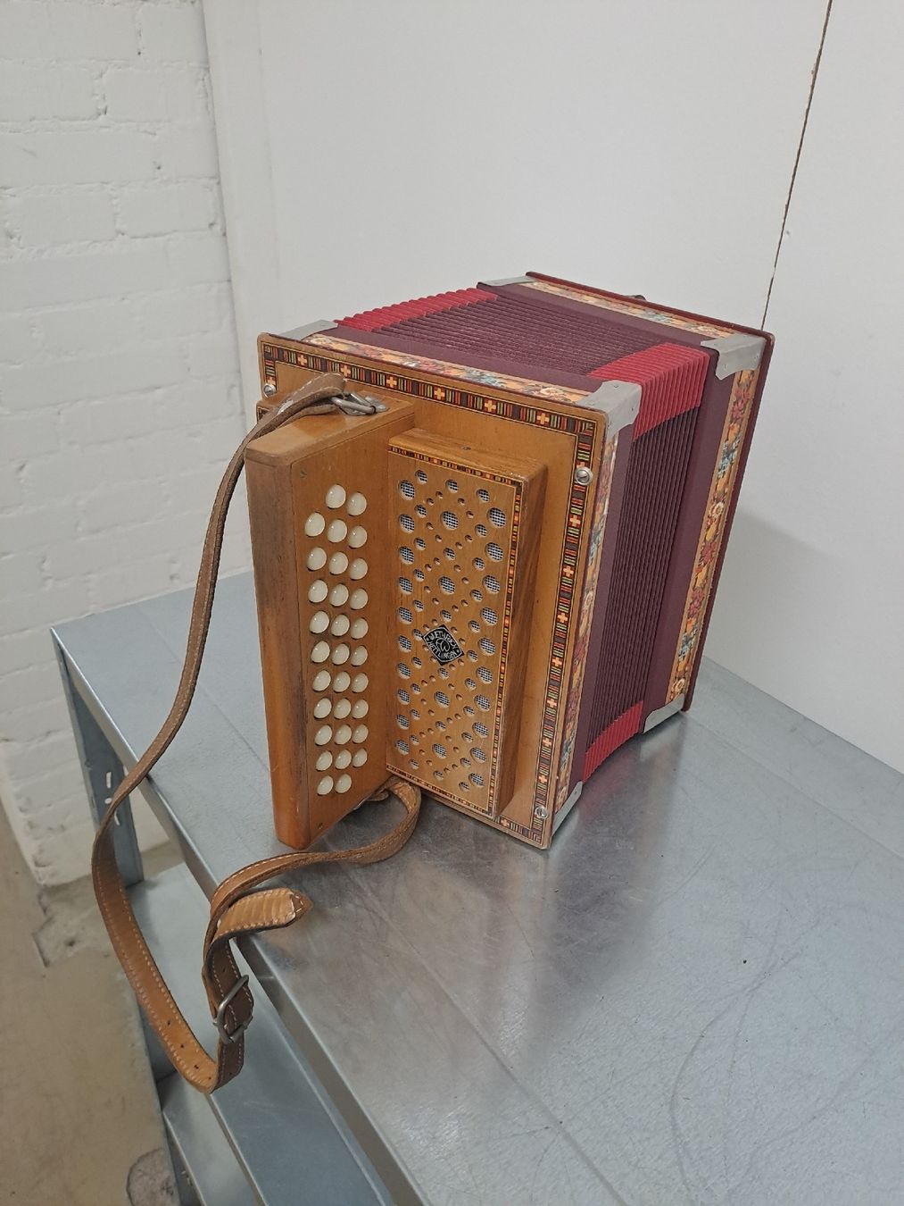 Instruments de musique: Wylaender orgeli. B – D'occasion à Villeneuve par BibiVintage 1