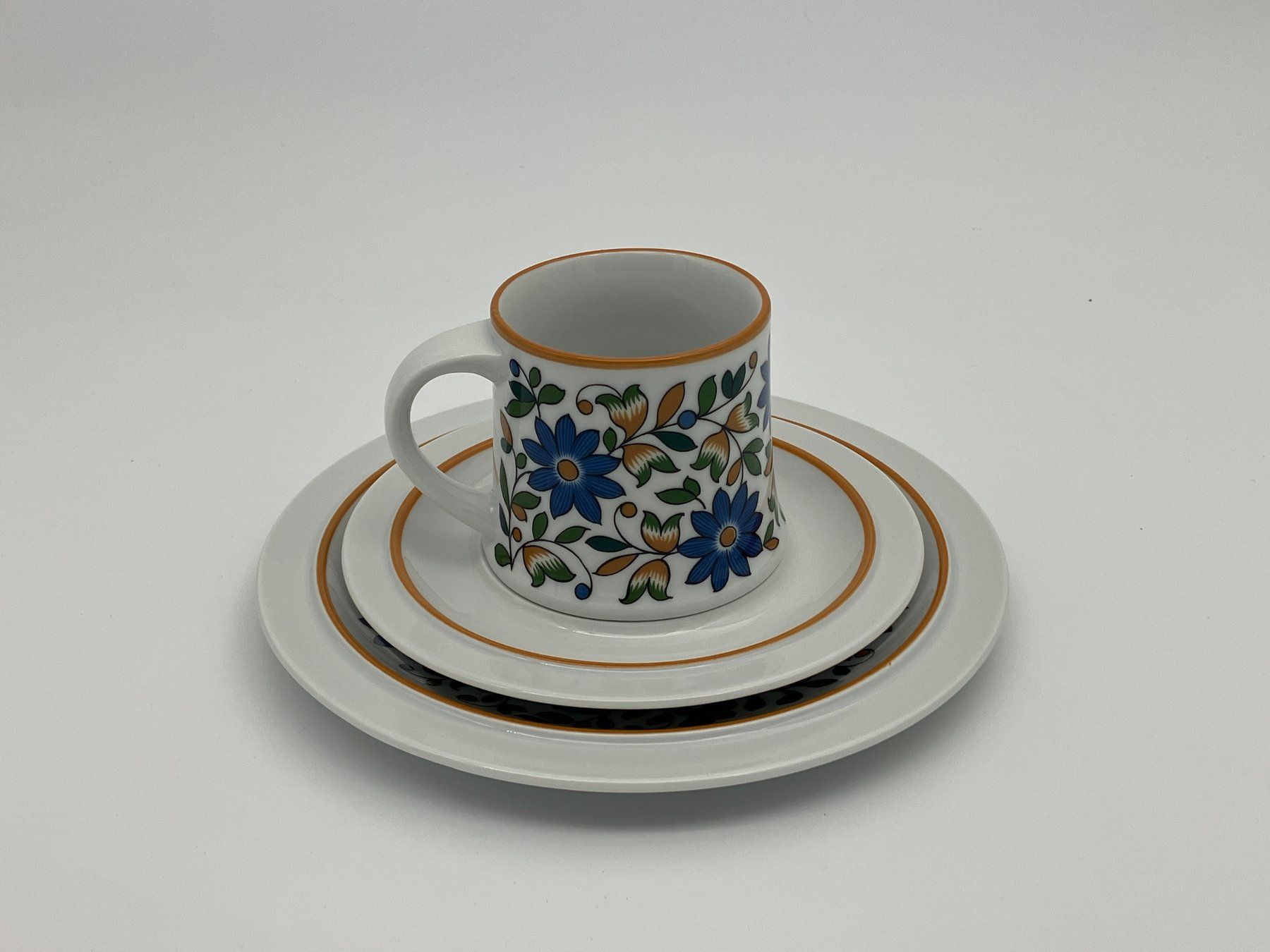 Geschirrsets: Langenthal Kaffeeservice stylisches Blumendesign 1970er – Gebraucht aus Uttigen von I_like 7