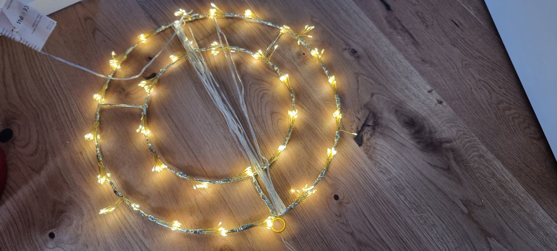 Alle Dekorationen: 2er-Set: goldene Leuchtkränze – Neu (gemäss Beschreibung) aus Lachen SZ von allesweg78 1
