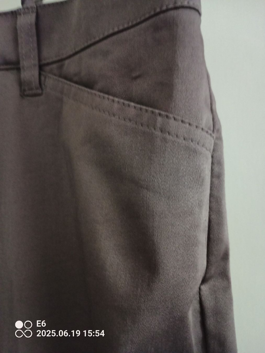 Completi & Tailleur: Eleganter Hosenanzug Groesse 50  Marke: B.P.C. Selection – Nuovo (secondo la descrizione) da Zürich venduto da Mitzi6 9