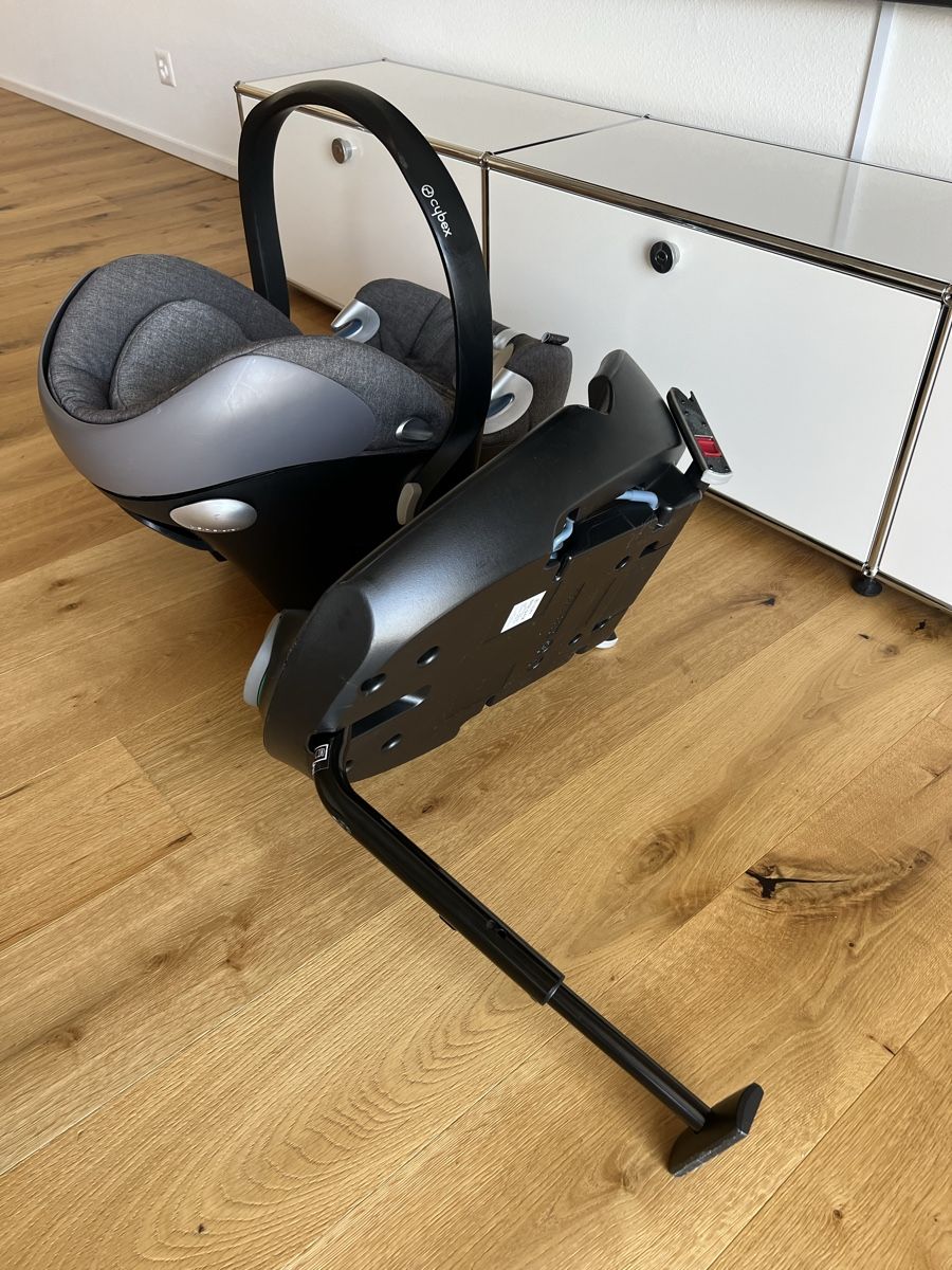 Cybex Sièges auto: CYBEX Aton Q Plus Babyschale Kindersitz  – D'occasion à Schönenbuch par retrohunter 2
