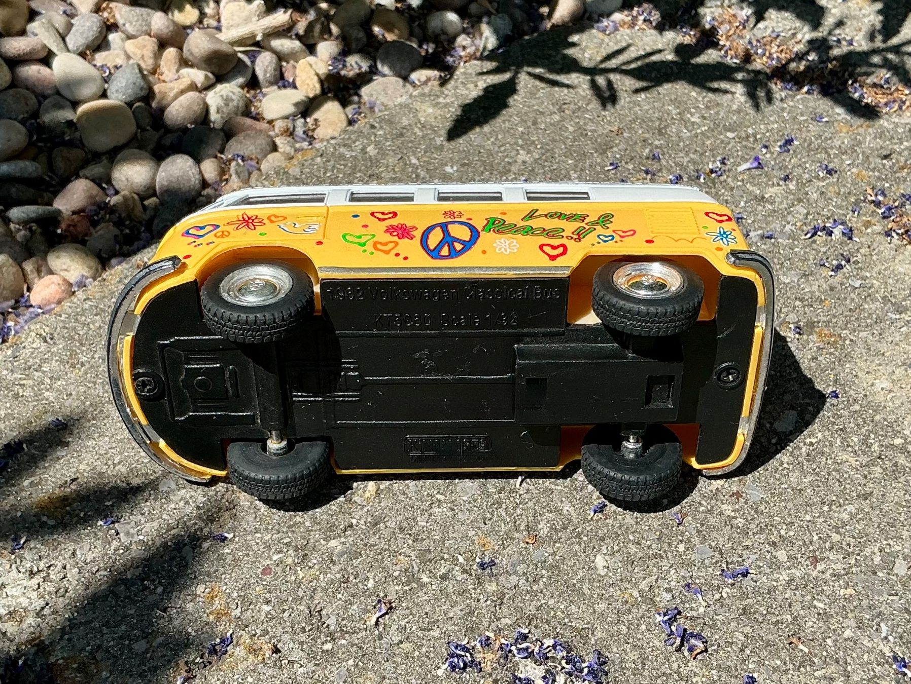 Spielzeuge: ÄLTERER VW BUS – Gebraucht aus Zell LU von Silvermemory 2