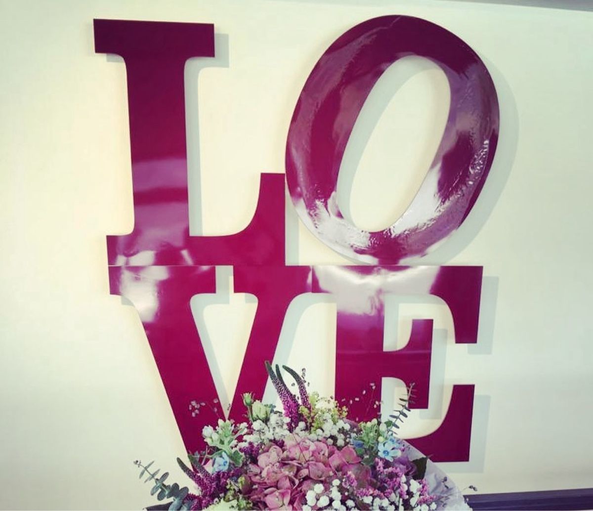 Toutes les décorations: LOVE Zeichen / Backdrop für Trauung Hochzeit oder Dekoration – D'occasion à Engelburg par Annis_Crew 1