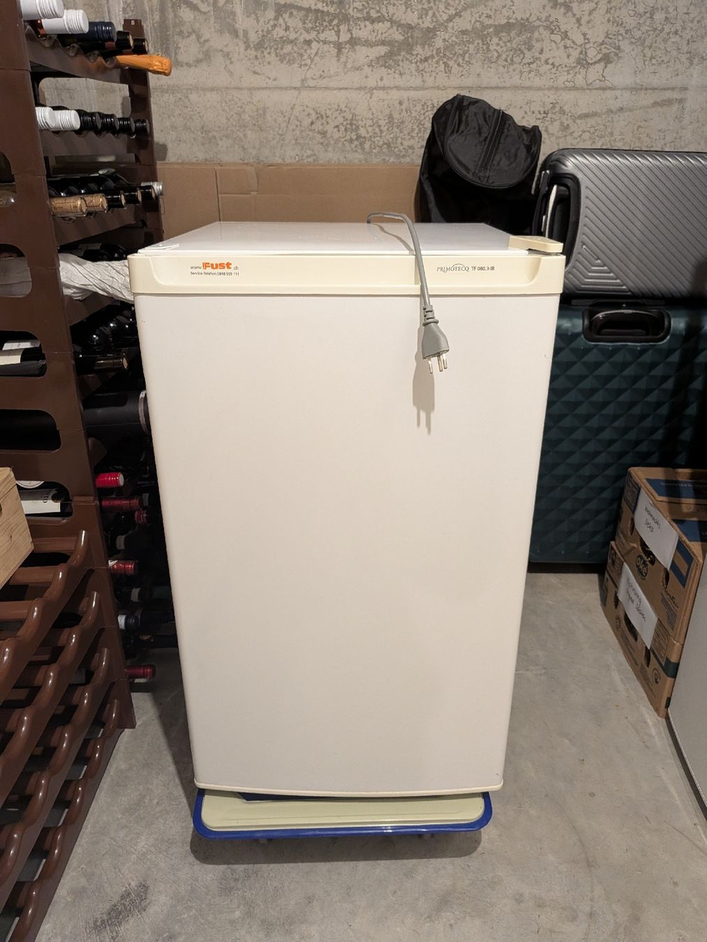 Primotecq Congelatori: Gefrierschrank (Primotecq TF 080.3-IB) – Usato da Biberist venduto da 0500JJAC 1