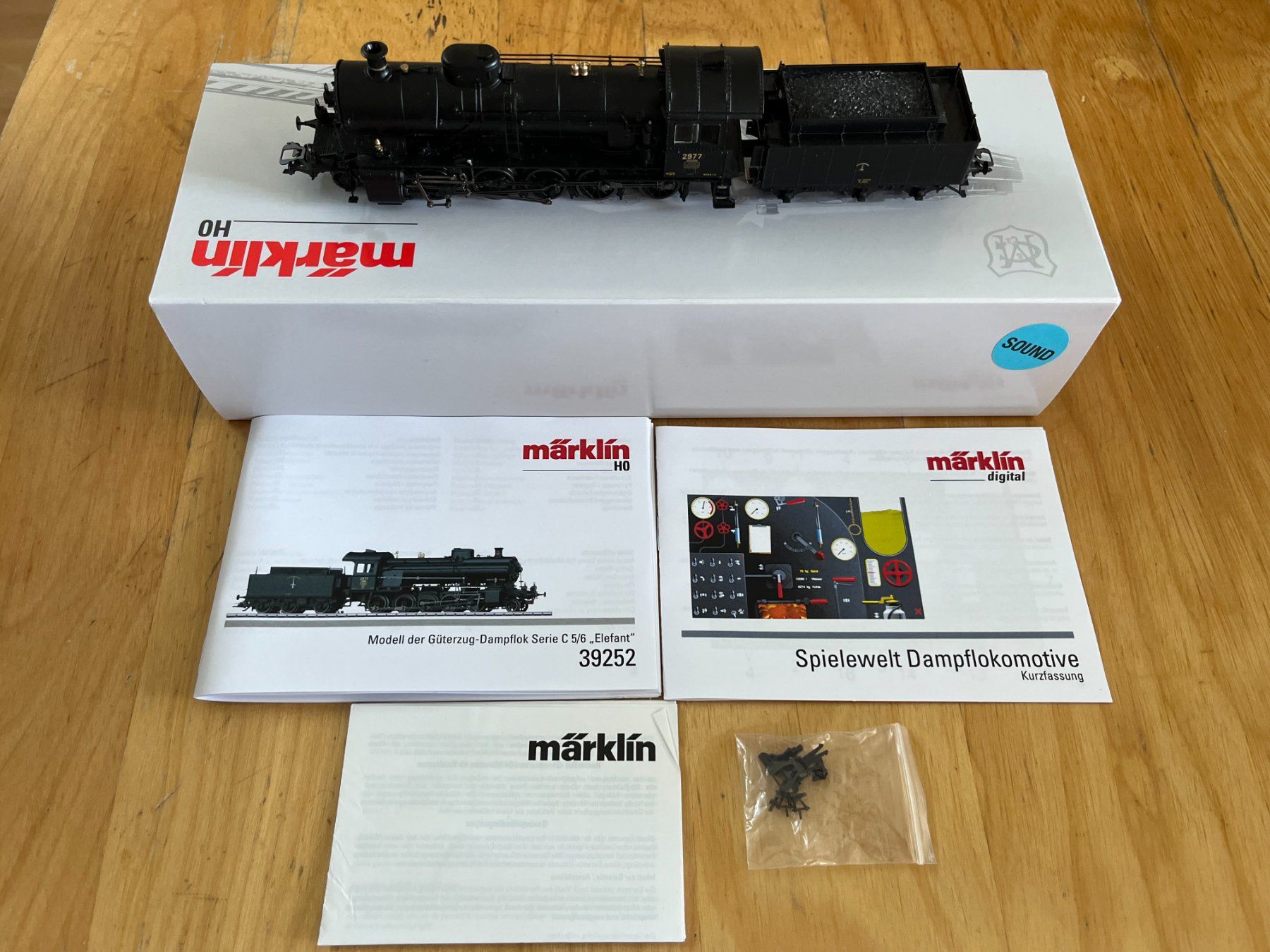 Locomotive Märklin 39252 – SBB C 5/6 “Elefant” – 2976 MFX – Neuf