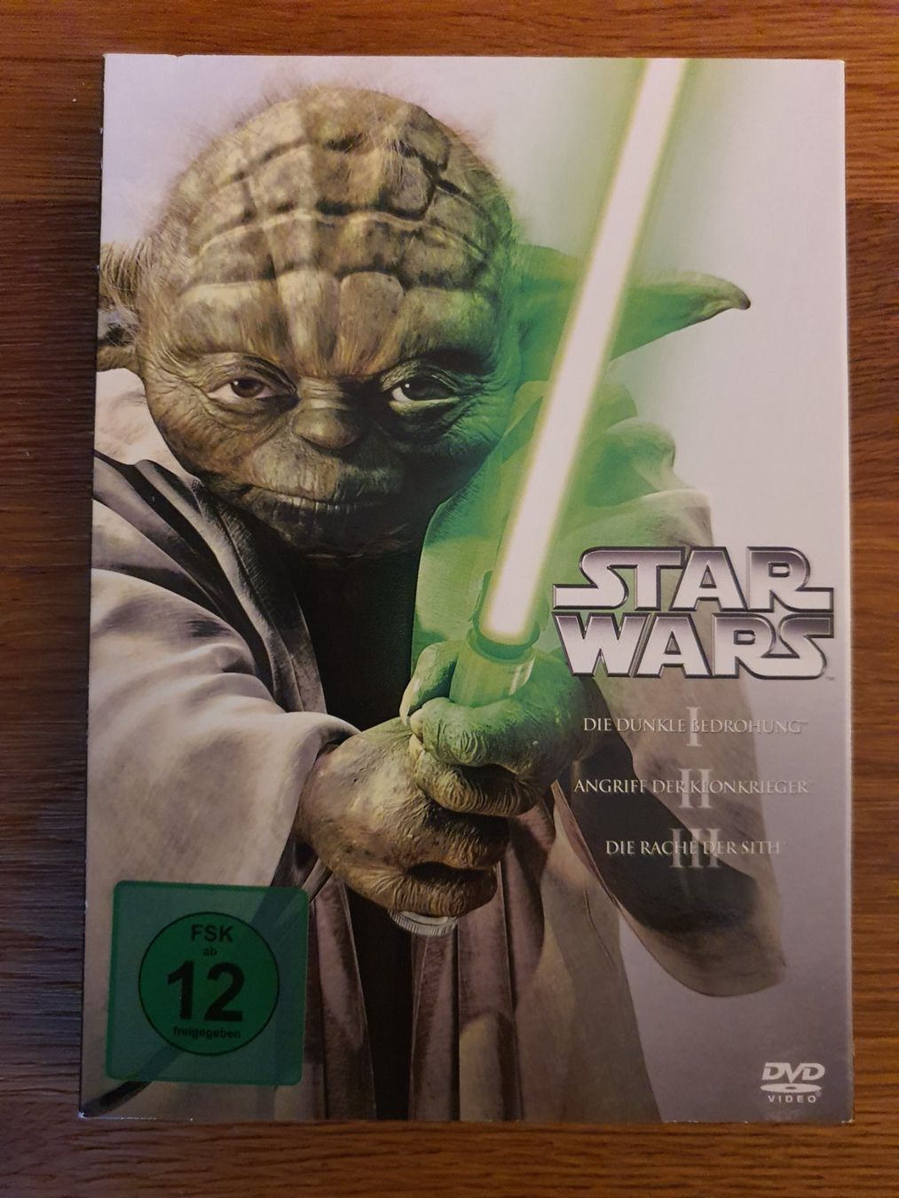 Tutti i DVDs: DVD set Star Wars - Episodes I, II, III – Usato da Zürich venduto da tim_8vjq