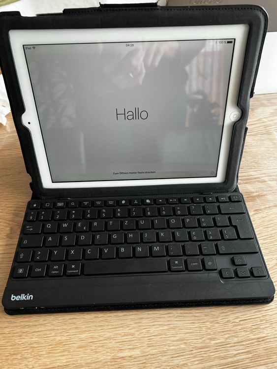 Ipad 4 generation mit cover h lle und tastatur kaufen auf ricardo