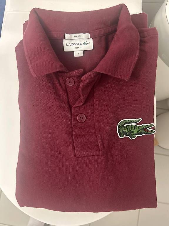 Polo-Shirts: Polo Lacoste  – Gebraucht aus Uvrier von dan_kk2z