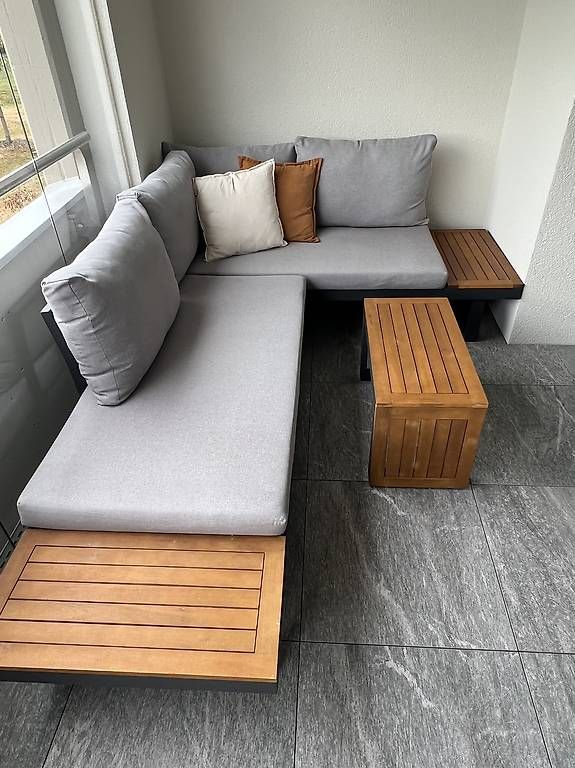 Divani: Balkon-Lounge inkl. Tisch – Usato da Bütschwil venduto da Positano99 1