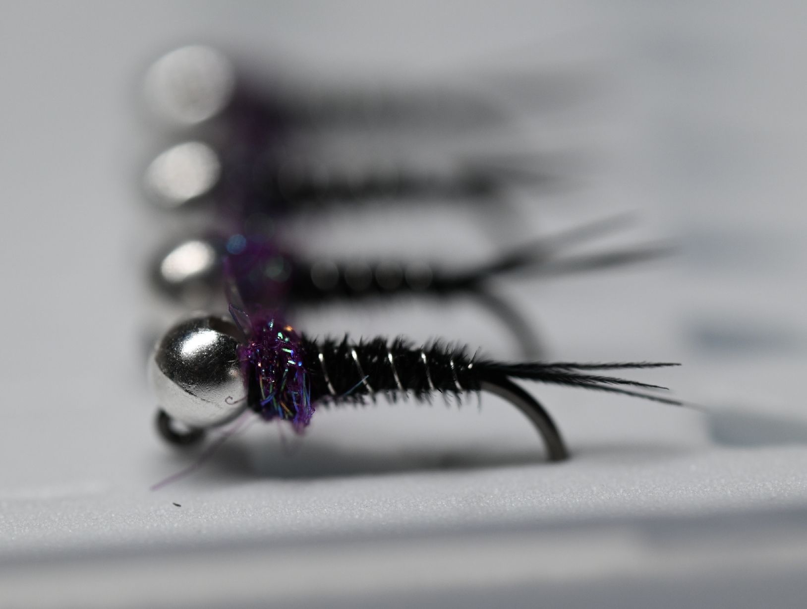Esche: Box mit 32 Tungsten Nymphen – Nuovo (secondo la descrizione) da Degersheim venduto da HookedOnTheFly 8