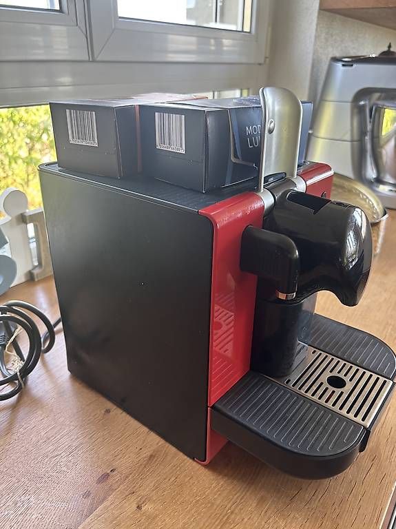 De'Longhi Macchine per caffè & Macchine per espresso: De Longhi Nespresso  Kaffe Maschine Delonghi – Usato da Langendorf venduto da Tbejda 1