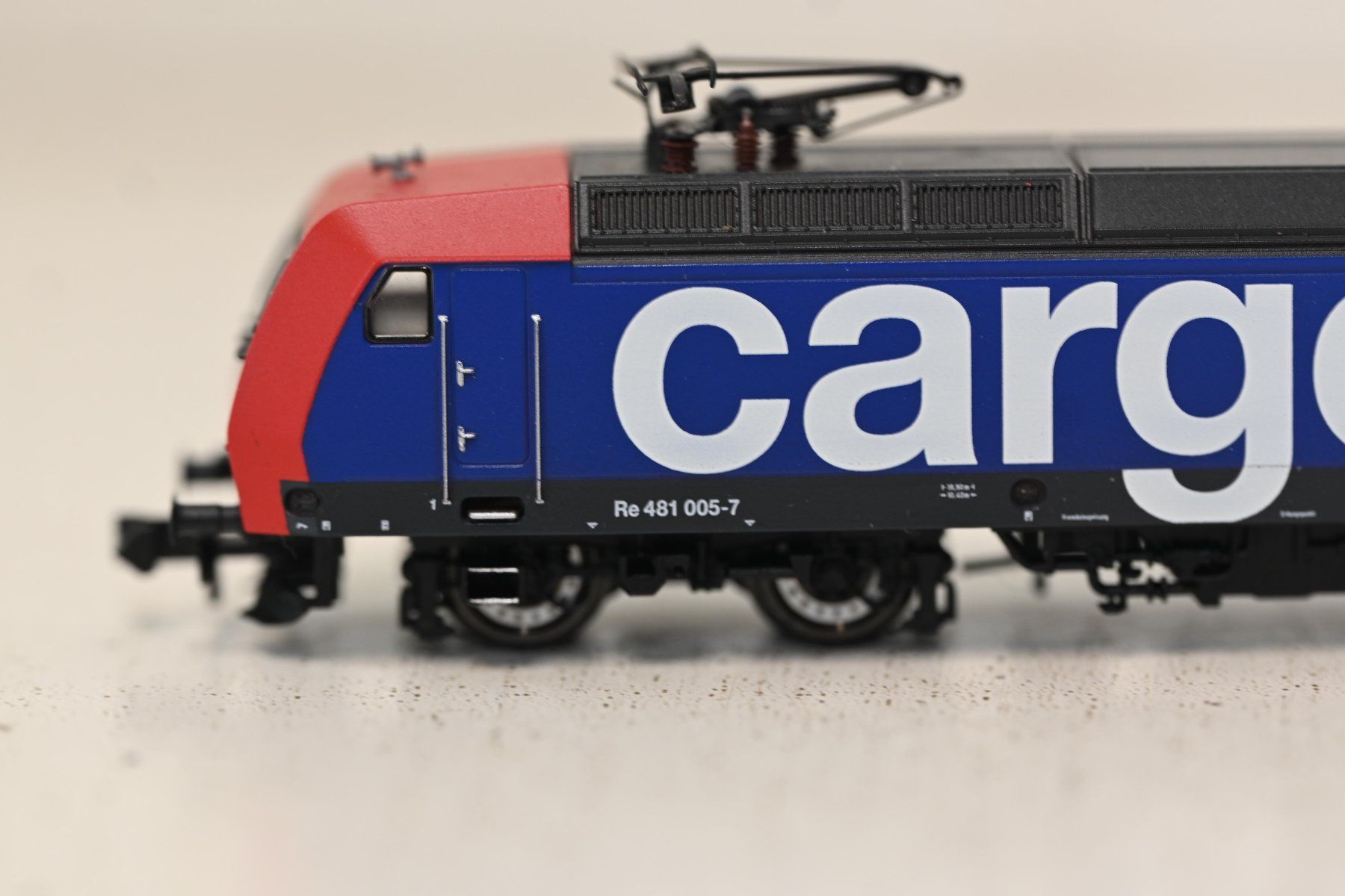 Fleischmann Trains électriques: SBB Re 481 Cargo Fleischmann Spur N , Licht geht nicht – D'occasion à Laupen ZH par Zmoewe 1