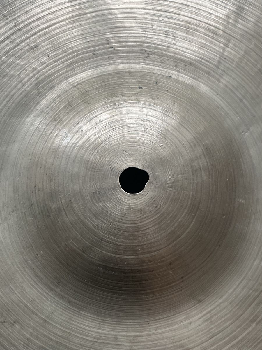 Zildjian Strumenti musicali: K. Zildjian 18" Intermediate Stamp – Usato da Zürich venduto da aha_9yvk 3