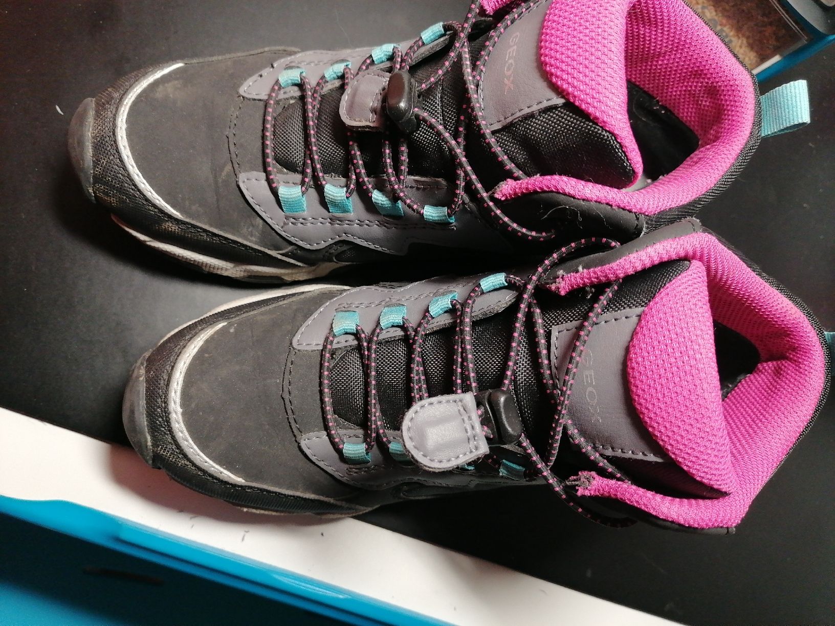 Scarpe da uomo: Geox chaussures de randonnée gr 35 – Usato da Bassecourt venduto da Adeli16 1