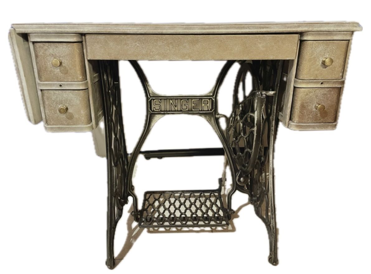 Tavoli: Superbe table à couture Singer – Usato da Collombey venduto da iah_s5f5