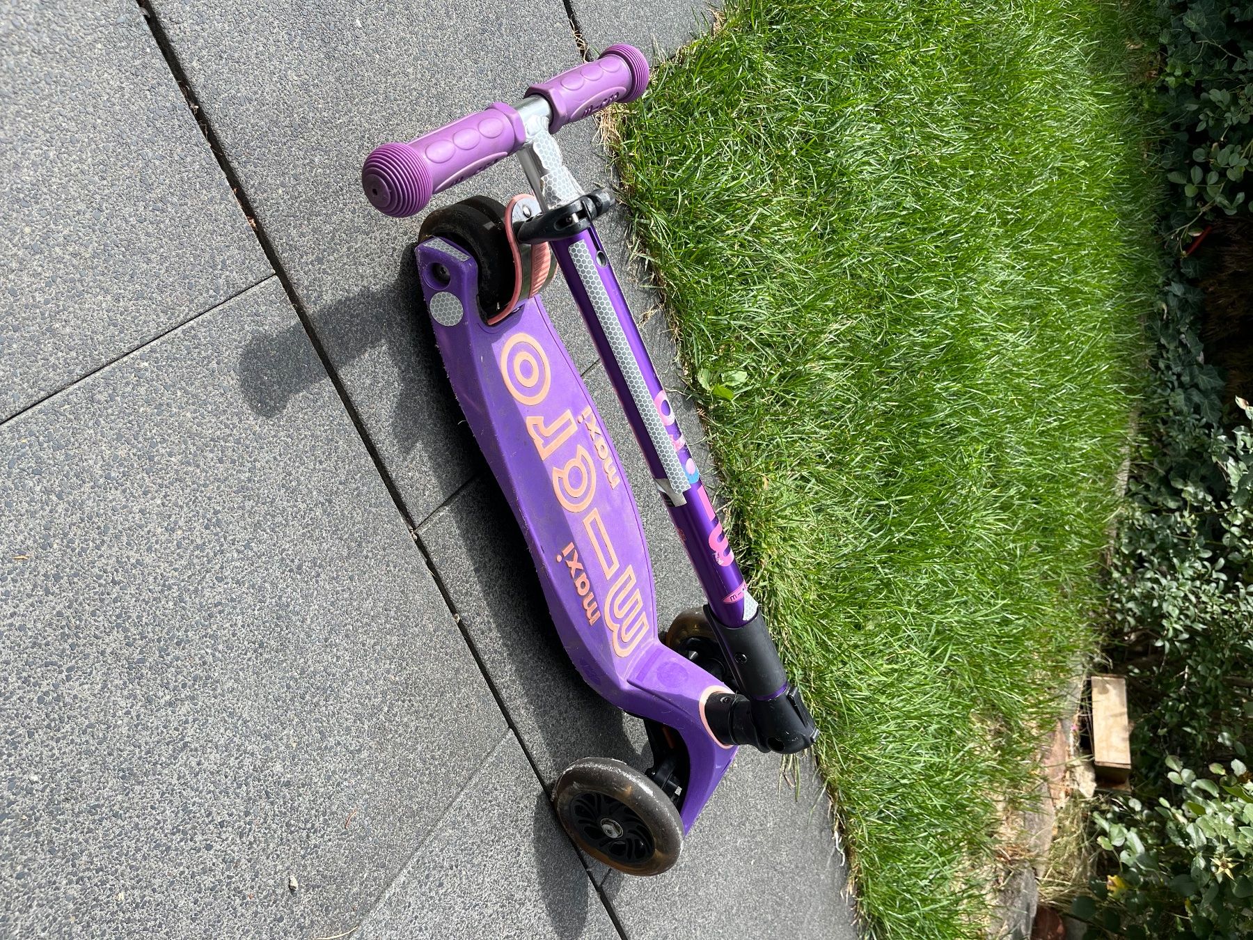 Micro Kickboard: Maxi Micro Roller / Scooter / Trotti – D'occasion à Reinach BL par jrr_n9bb 2
