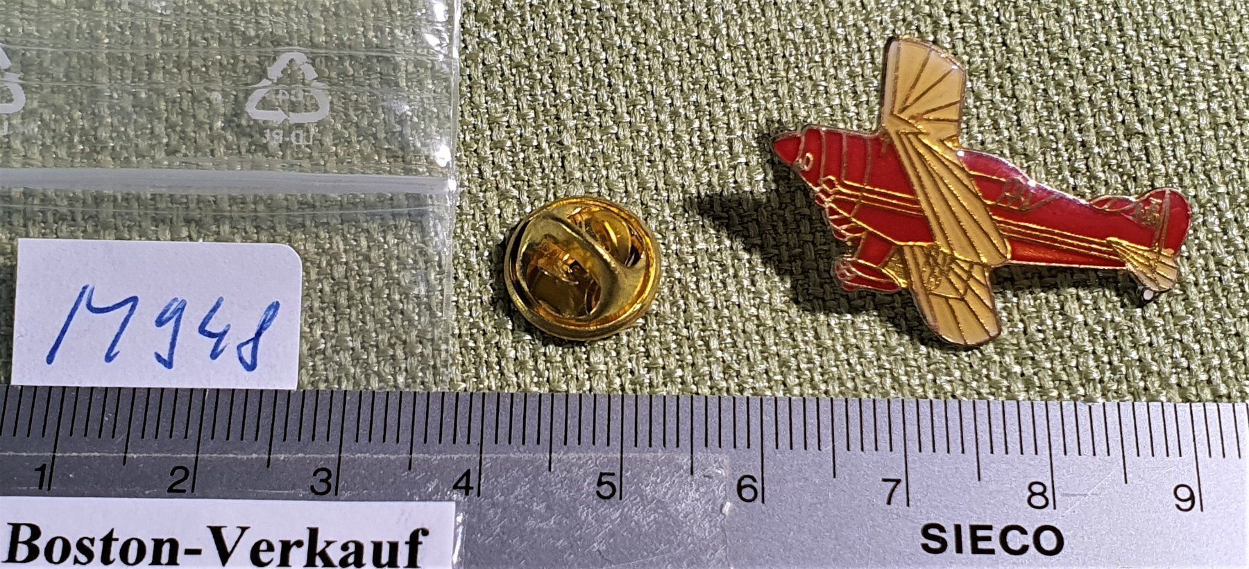 Placchette & Badge: M948 - Pin Doppeldecker – Usato da Reinach BL venduto da Boston-Verkauf 1