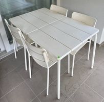 Balcony/garden plastic table with 4 chairs, 116x74cm.