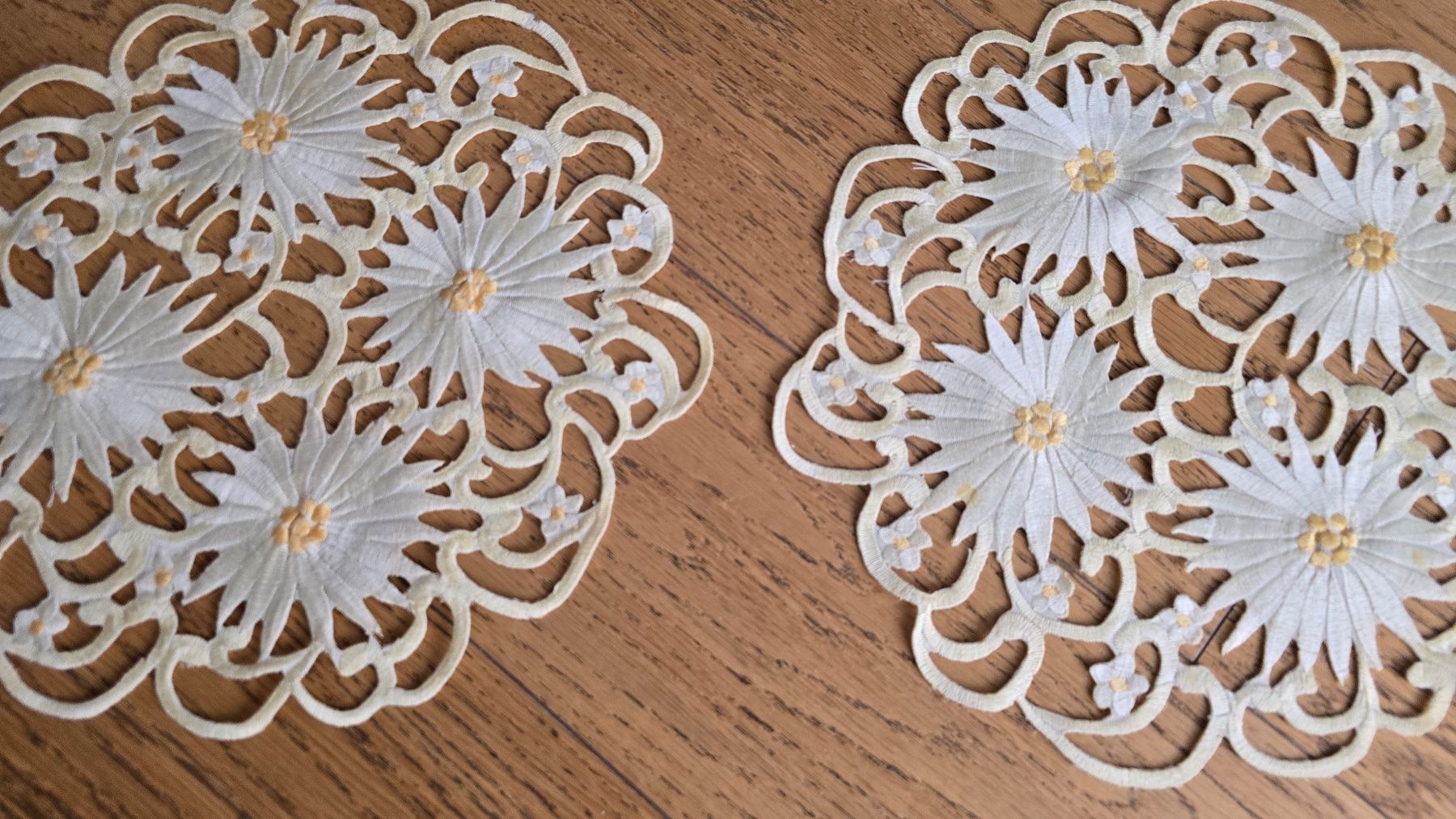 Sottobicchieri: Deckeli Edelweiss, bestickt 4er Set – Nuovo (secondo la descrizione) da Wabern venduto da Irakene 2