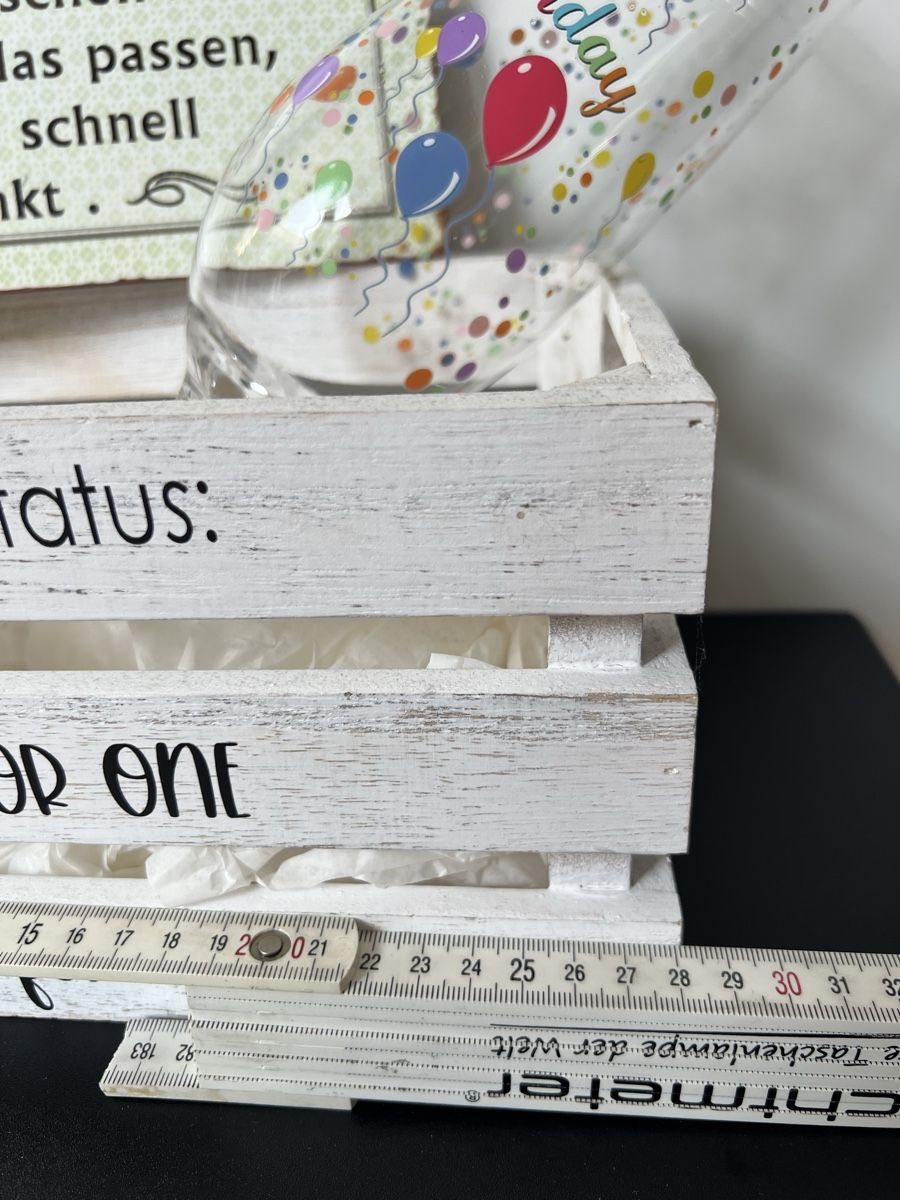 Tutte le decorazioni: Kiste "Dinner for One" Geschenk Idee – Usato da Widnau venduto da mir_785n 3
