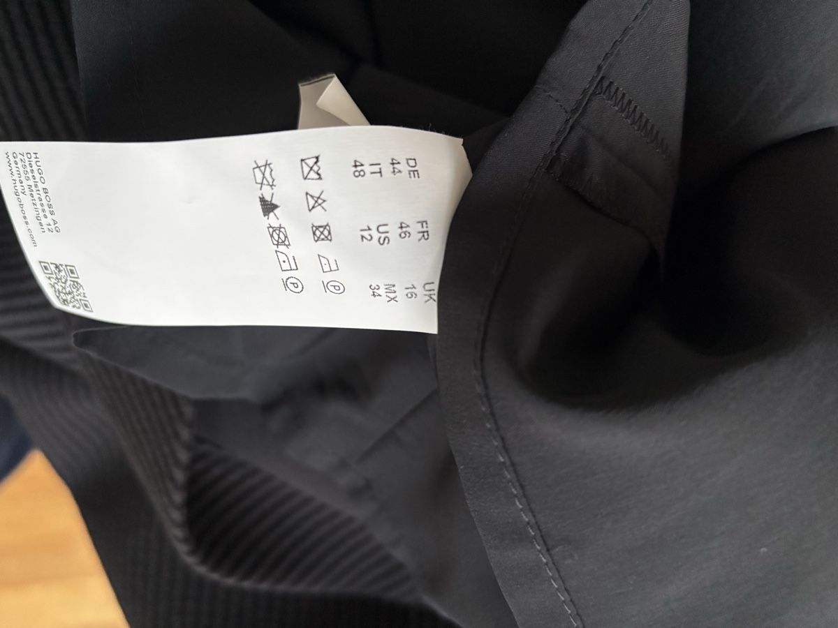 Hugo Boss Gonne: Jupe BOSS, schwarz, Gr 44 – Nuovo (secondo la descrizione) da Basel venduto da Defne 5