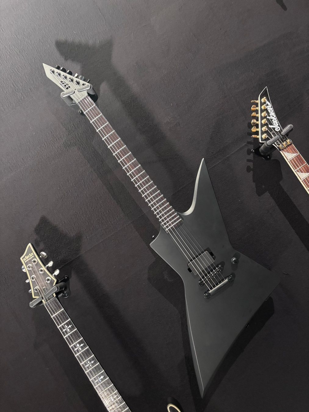 Esp Strumenti musicali: ESP LTD EX-BLACK METAL E-Gitarre – Nuovo e nell'imballaggio originale da Kaiserstuhl AG venduto da GTM-Kaiserstuhl