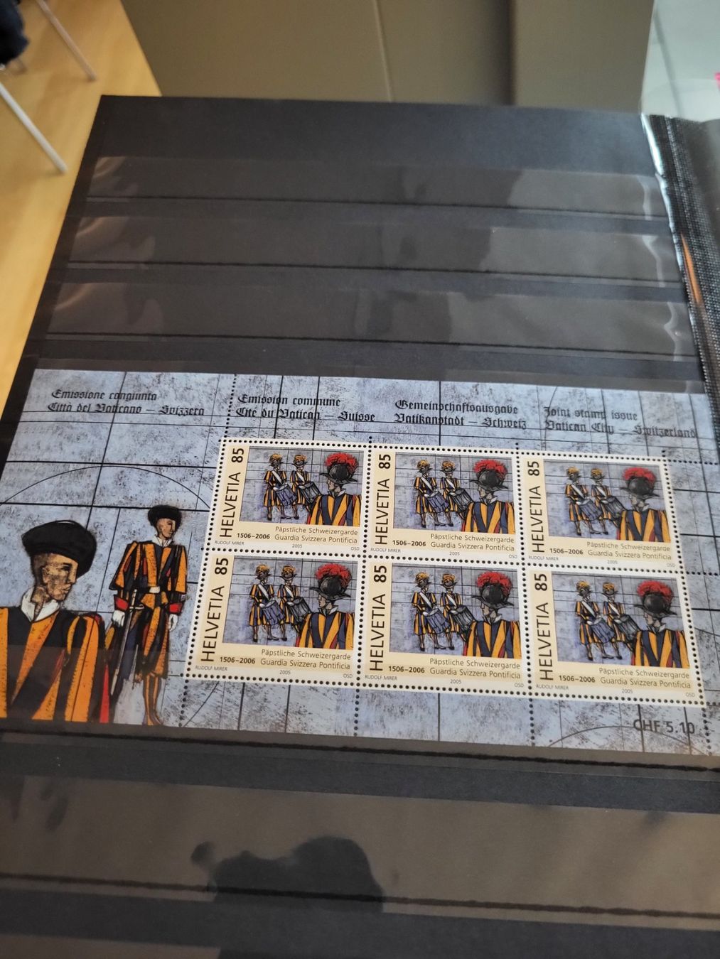 Tutti i francobolli: Päpstliche Schweizergarde 6er Briefmarkenblock – Nuovo (secondo la descrizione) da Rümlang venduto da Turrin 3