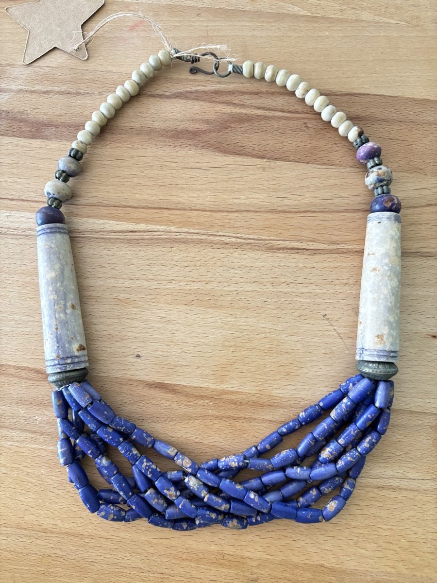 Catenine: Statement Halskette Lapis Lazuli und Horn – Nuovo (secondo la descrizione) da Dittingen venduto da ssplendore