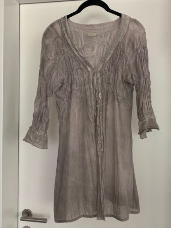 Bluse von NILE, grau, Gr. S, raffinierte Rafftechnik,100% BW