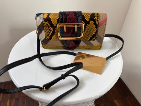 BURBERRY Umhängetasche Leder gelb, rot mit feinem Träger