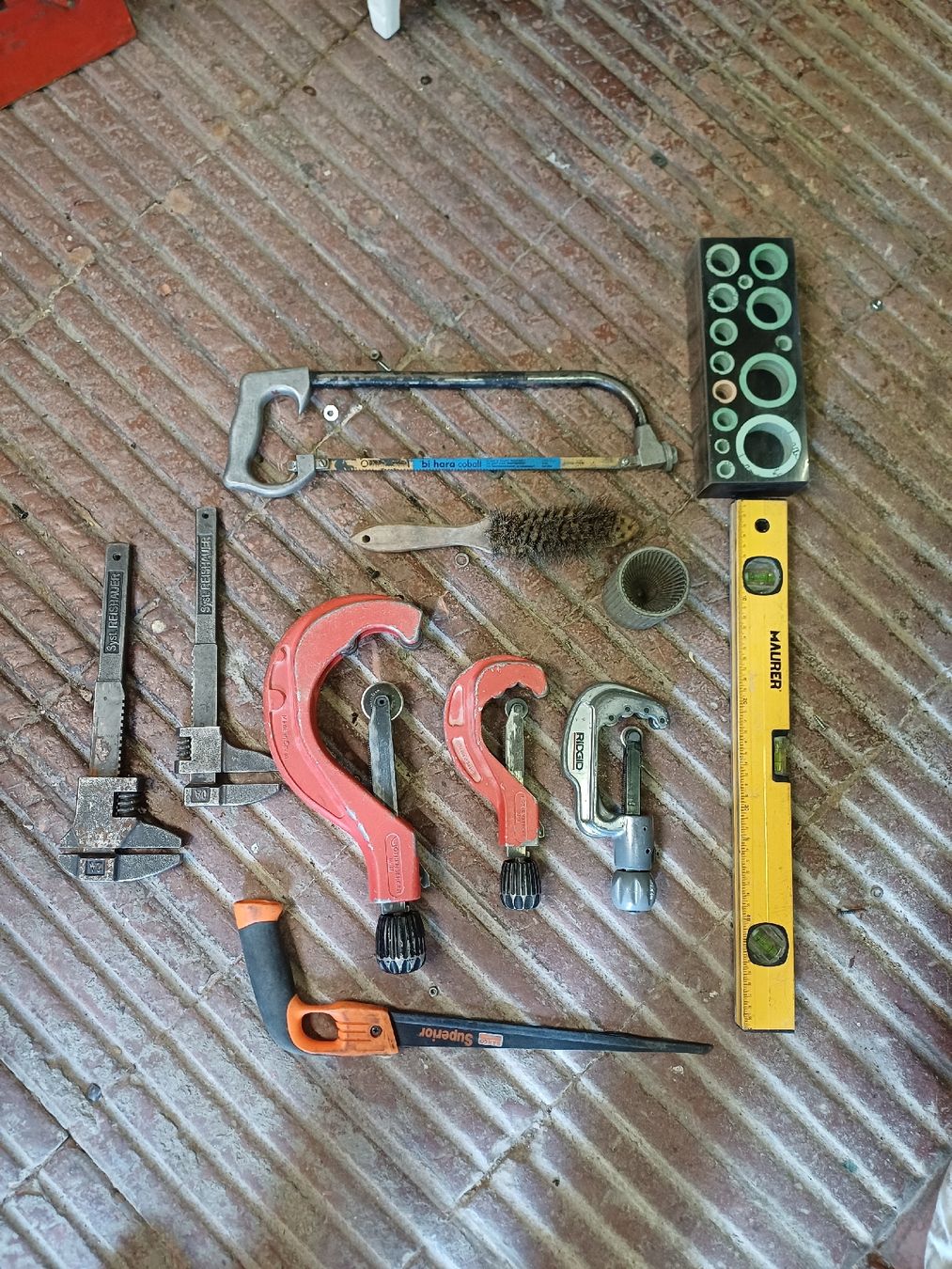 Ridgid Tutti gli attrezzi: Coupe tubes et outils pour saniter – Usato da Orbe venduto da Carmelo85