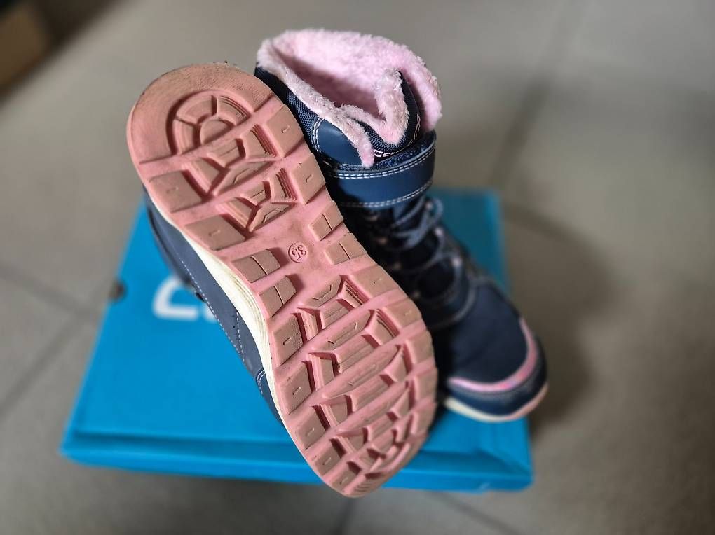 Scarpe per ragazze: Stivaletto imbottito bambina – Usato da Vacallo venduto da for_Alessandra78 1