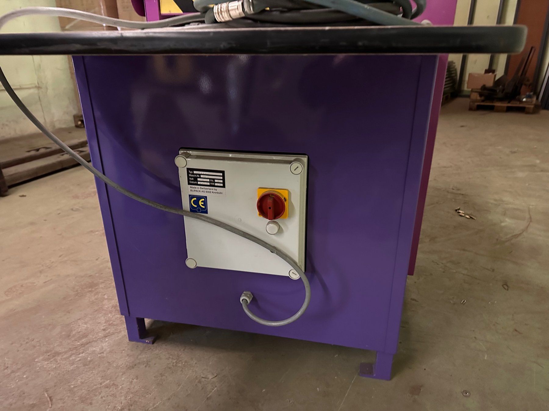 Tutte le macchine: Blicutter 700 von Blipack AG – Usato da Necker venduto da liq24 3