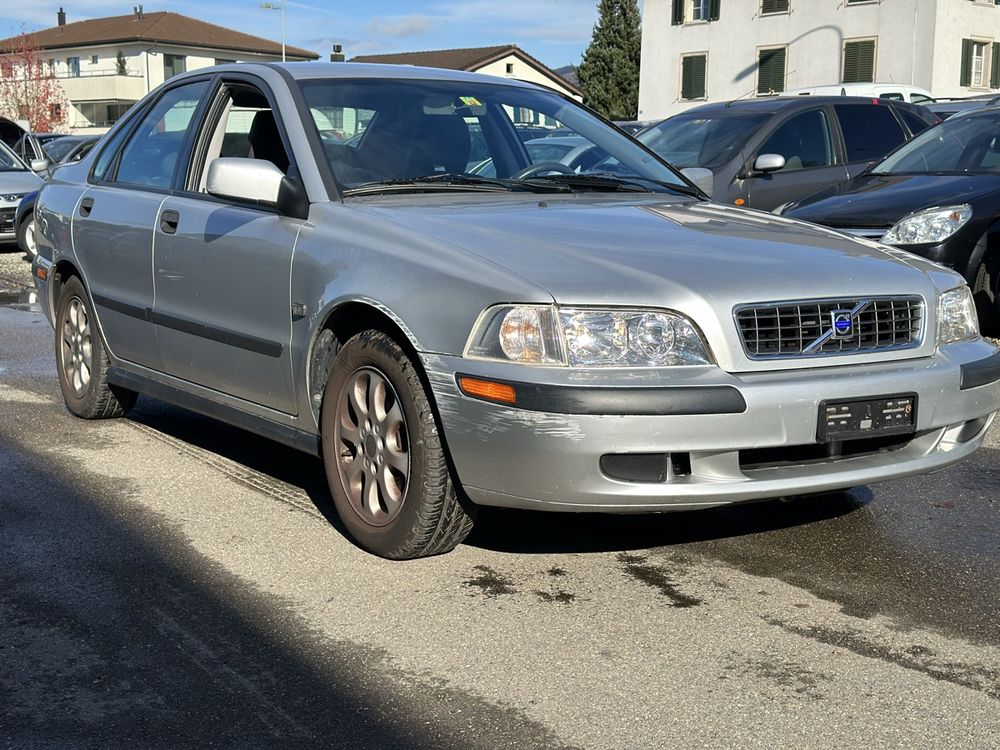 Volvo S40 1.8 Abplatz