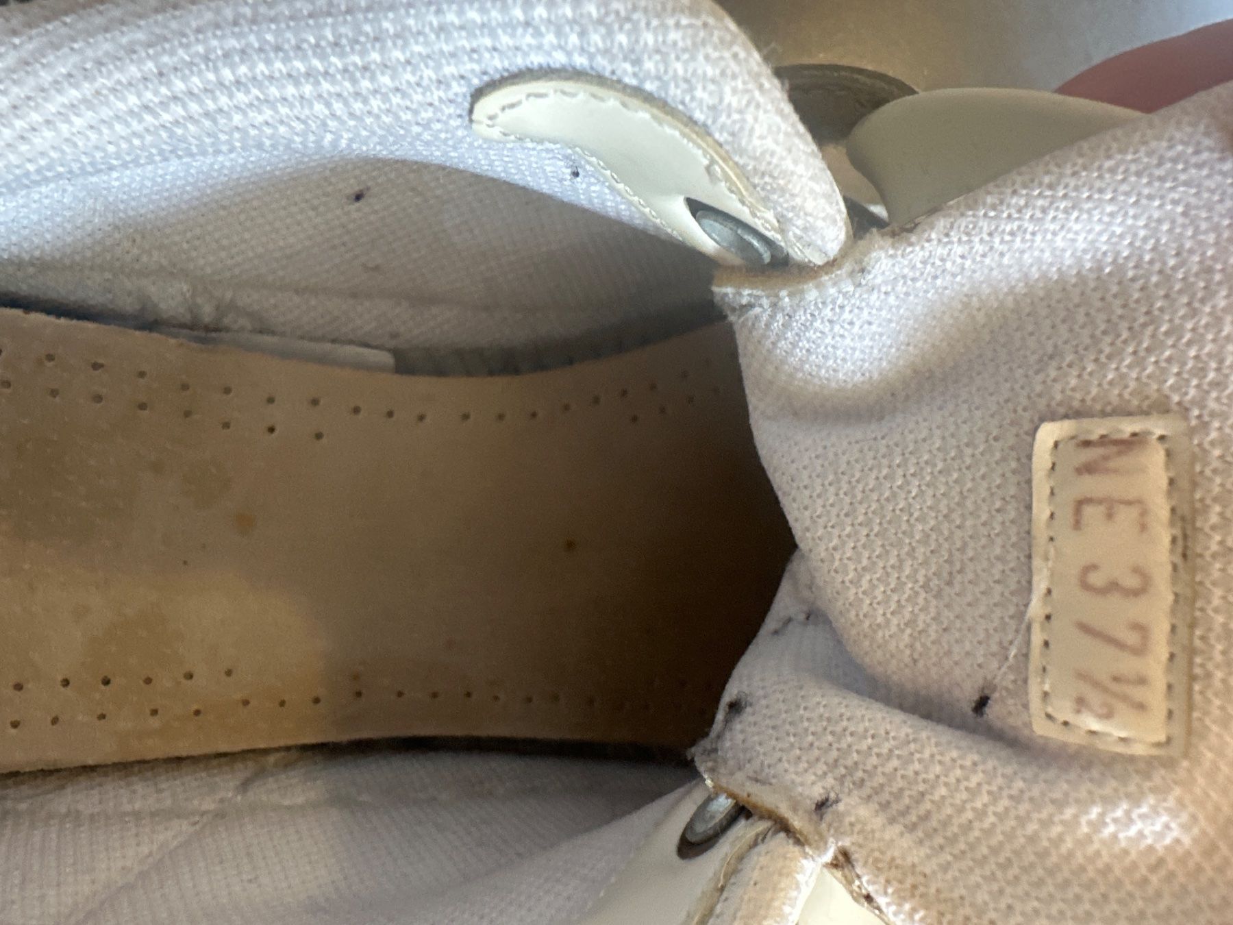 Scarpe da donna: Christian Dior sneakers – Usato da Laupen BE venduto da Smythe 4