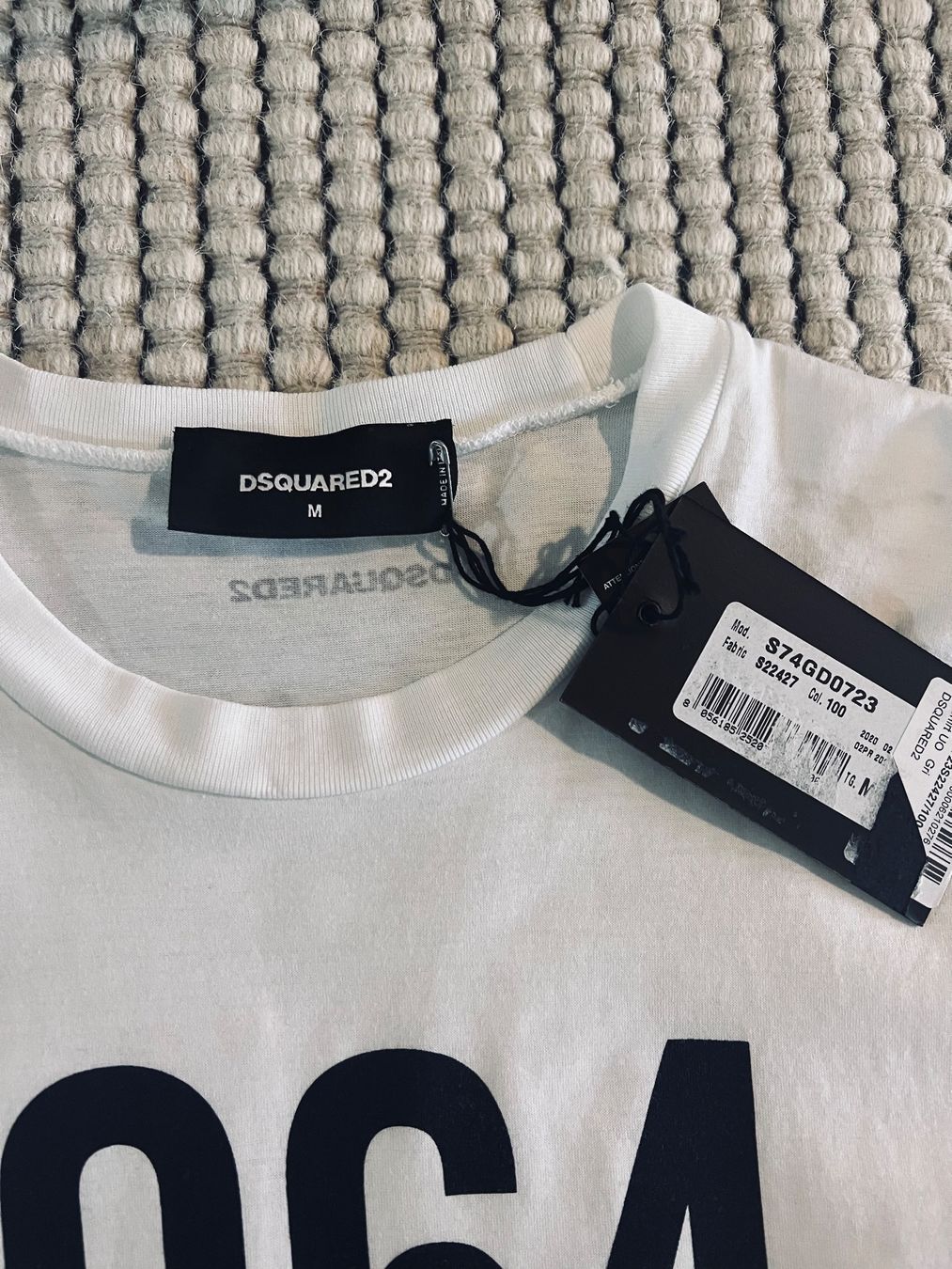 Dsquared2 T-shirt: DSQUARED2  printed T-shirt Sz M – Nuovo e nell'imballaggio originale da Lausanne venduto da ipanema23 3
